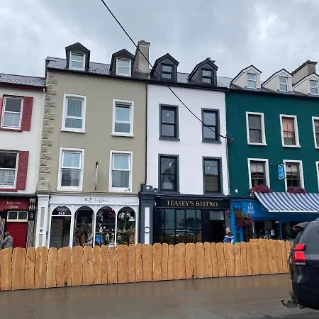 6 New Street Selfcatering 3 * Bantry